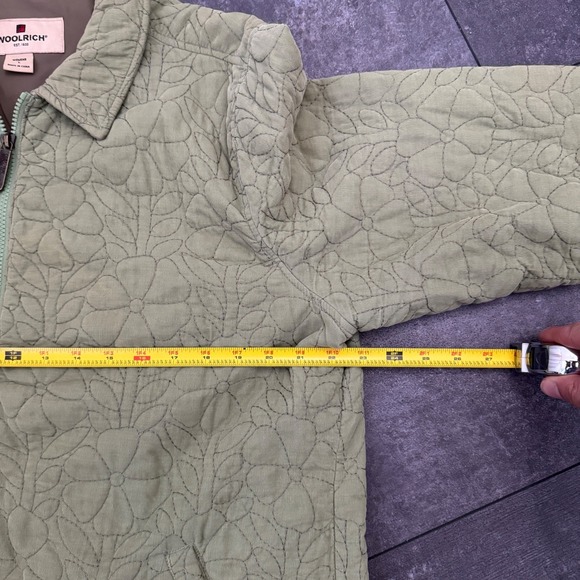 Woolrich Quilted Floral Jacket in Sage Green - Picture 5 of 6